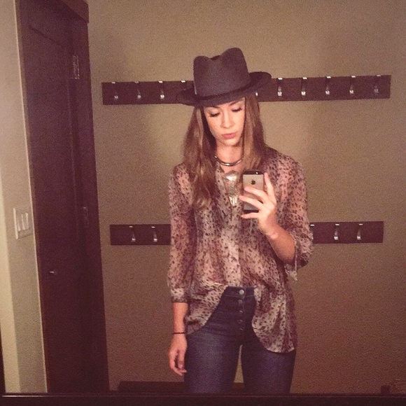 Meet your Posher, Anna - Picture 5 of 7